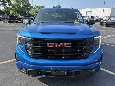 Used 2024 GMC Sierra 1500 Elevation AWD/4WD image 4