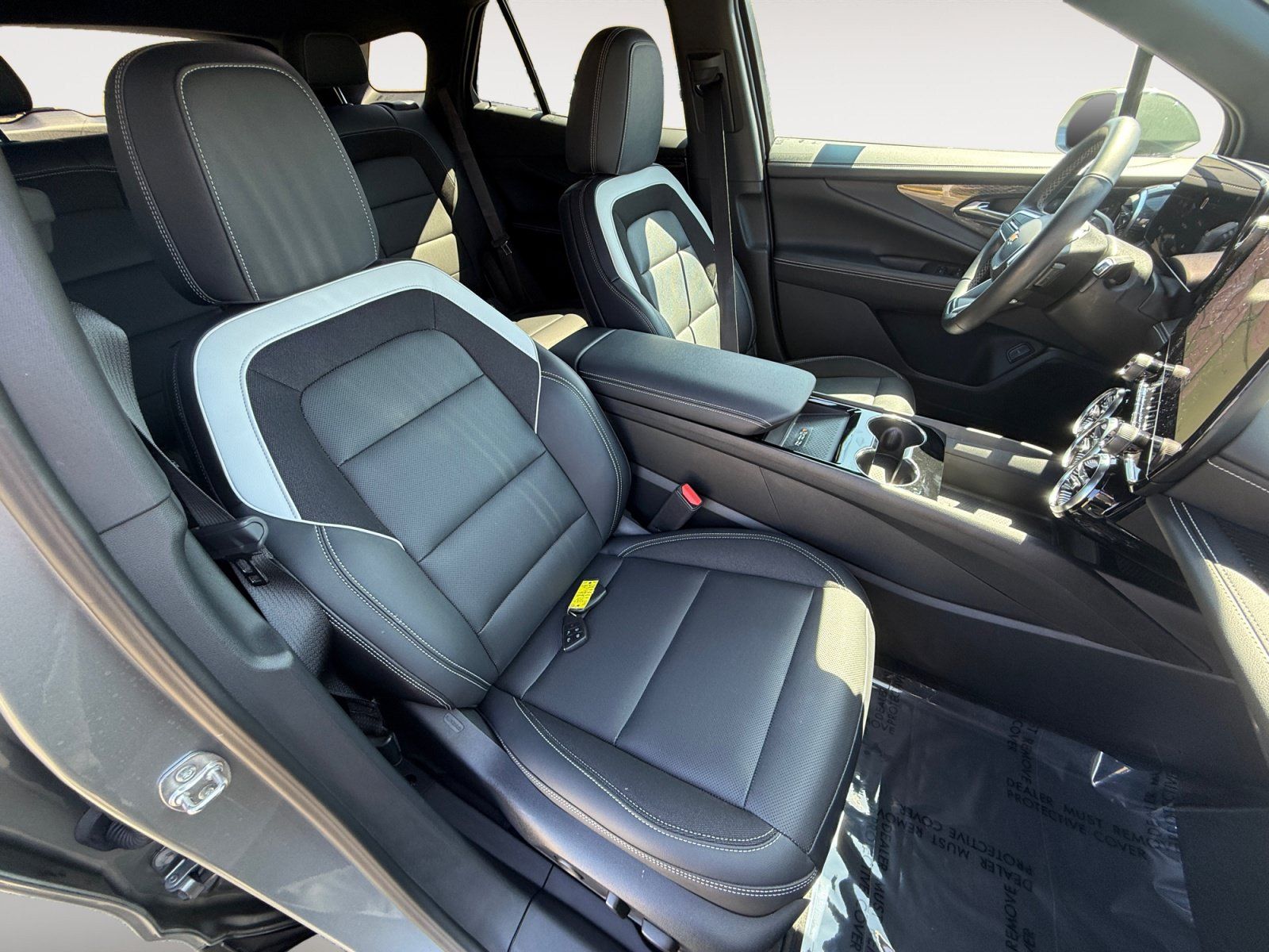 Used 2024 Chevrolet Blazer EV LT AWD/4WD image 19