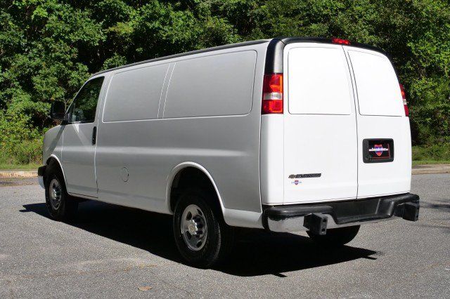 Used 2021 Chevrolet Express 2500 w/ Driver Convenience Package RWD image 7