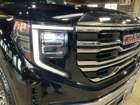 Used 2026 GMC Sierra 1500 SLT AWD/4WD image 22