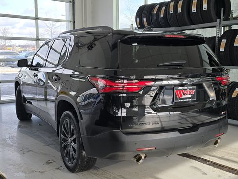Used 2022 Chevrolet Traverse RS image 22