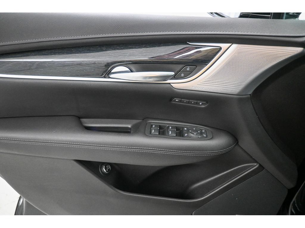 Used 2023 Cadillac XT5 Premium Luxury FWD image 10