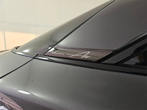 Used 2024 Lucid Air Touring image 16