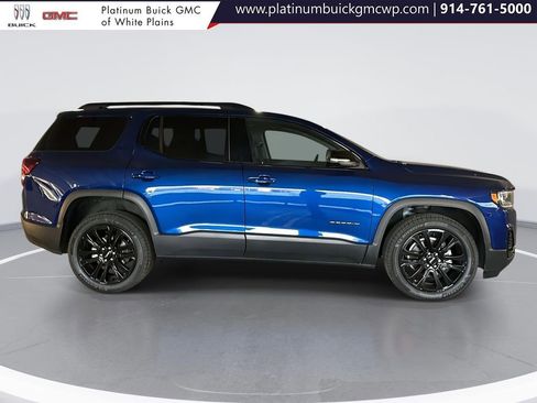 Used 2023 GMC Acadia SLT w/ Elevation Edition image 8