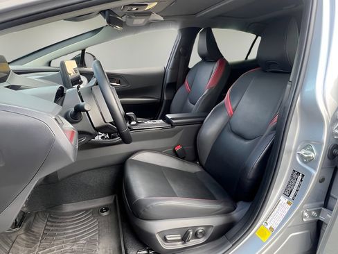Certified 2024 Toyota Prius Prime FWD image 11