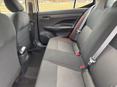 Used 2025 Nissan Versa SR image 17