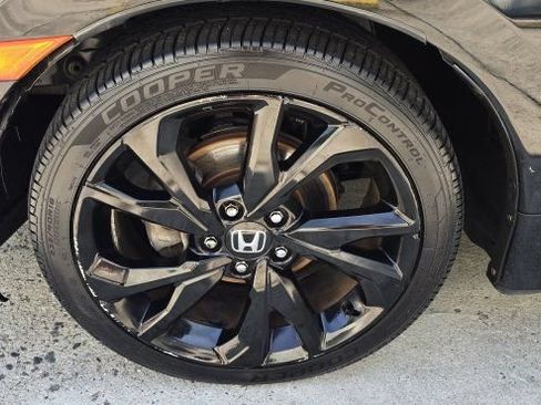 Used 2020 Honda Civic Sport image 9