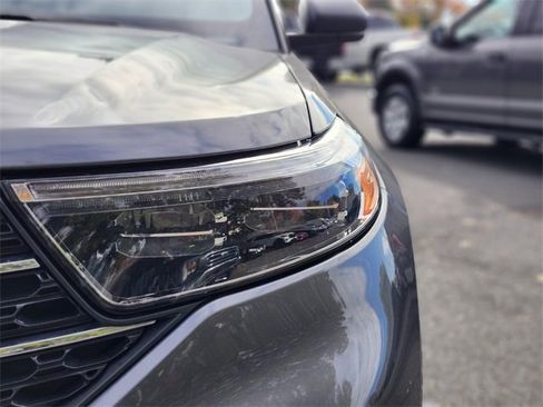 Certified 2022 Ford Explorer XLT w/ Equipment Group 202A image 10