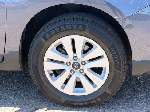Used 2017 Subaru Outback 2.5i AWD/4WD image 6
