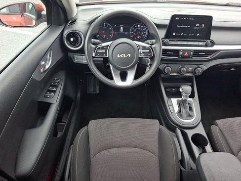 Used 2023 Kia Forte LXS FWD image 10