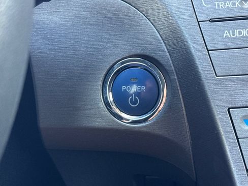 Used 2012 Toyota Prius Three FWD image 26