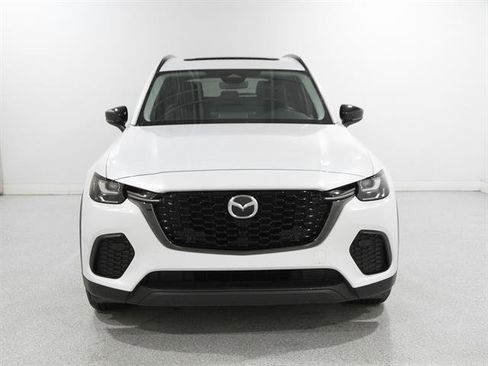 Certified 2025 MAZDA CX-70 3.3 Turbo w/ Preferred Package image 2