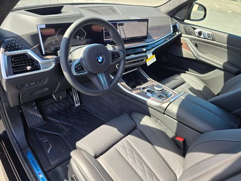 New 2026 BMW X5 xDrive40i w/ M Sport Package AWD/4WD image 32