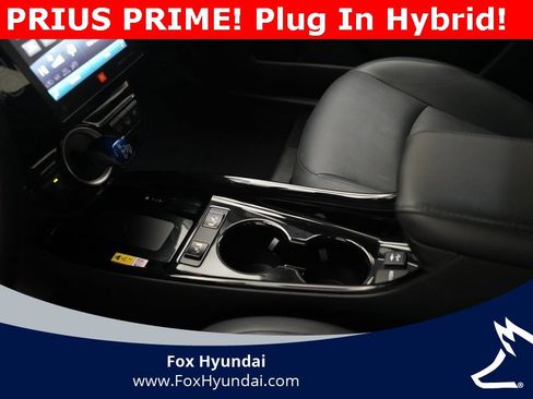 Used 2021 Toyota Prius Prime Limited w/ Carpet Mat Package (TMS) image 16