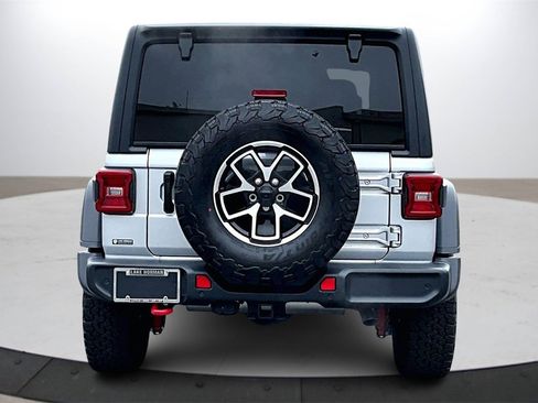 Used 2024 Jeep Wrangler Rubicon w/ Safety Group image 7