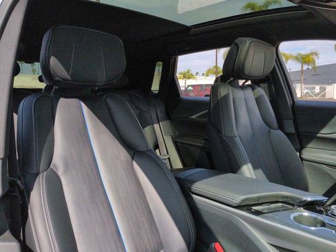 New 2025 Cadillac Lyriq Sport image 28