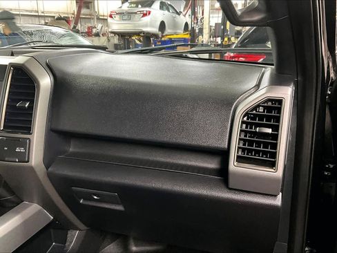 Used 2019 Ford F150 Raptor image 16