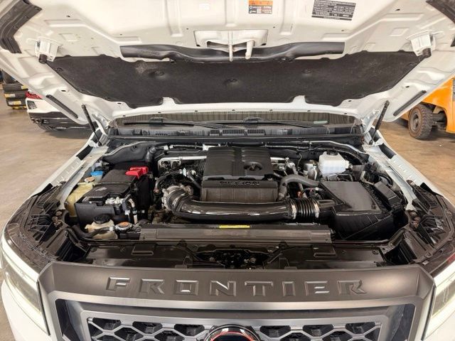 Used 2024 Nissan Frontier PRO-4X w/ Technology Package AWD/4WD image 29
