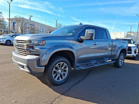 Used 2020 Chevrolet Silverado 1500 High Country image 3