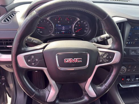 Used 2019 GMC Terrain SLE w/ LPO, Floor Liner Package FWD image 16