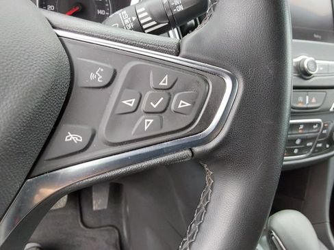 Used 2024 Chevrolet Equinox LT AWD/4WD image 25