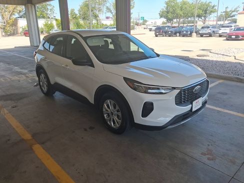 Used 2025 Ford Escape Active FWD image 6
