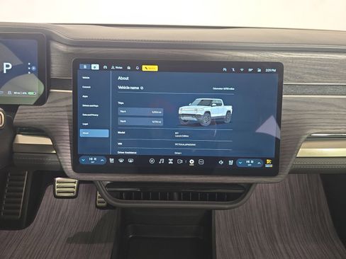 Used 2023 Rivian R1T Launch Edition image 27