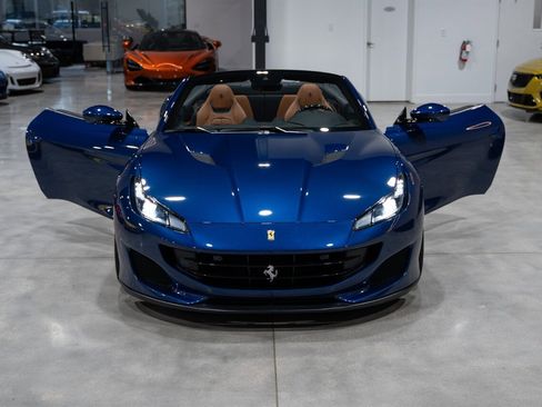 Used 2020 Ferrari Portofino image 40