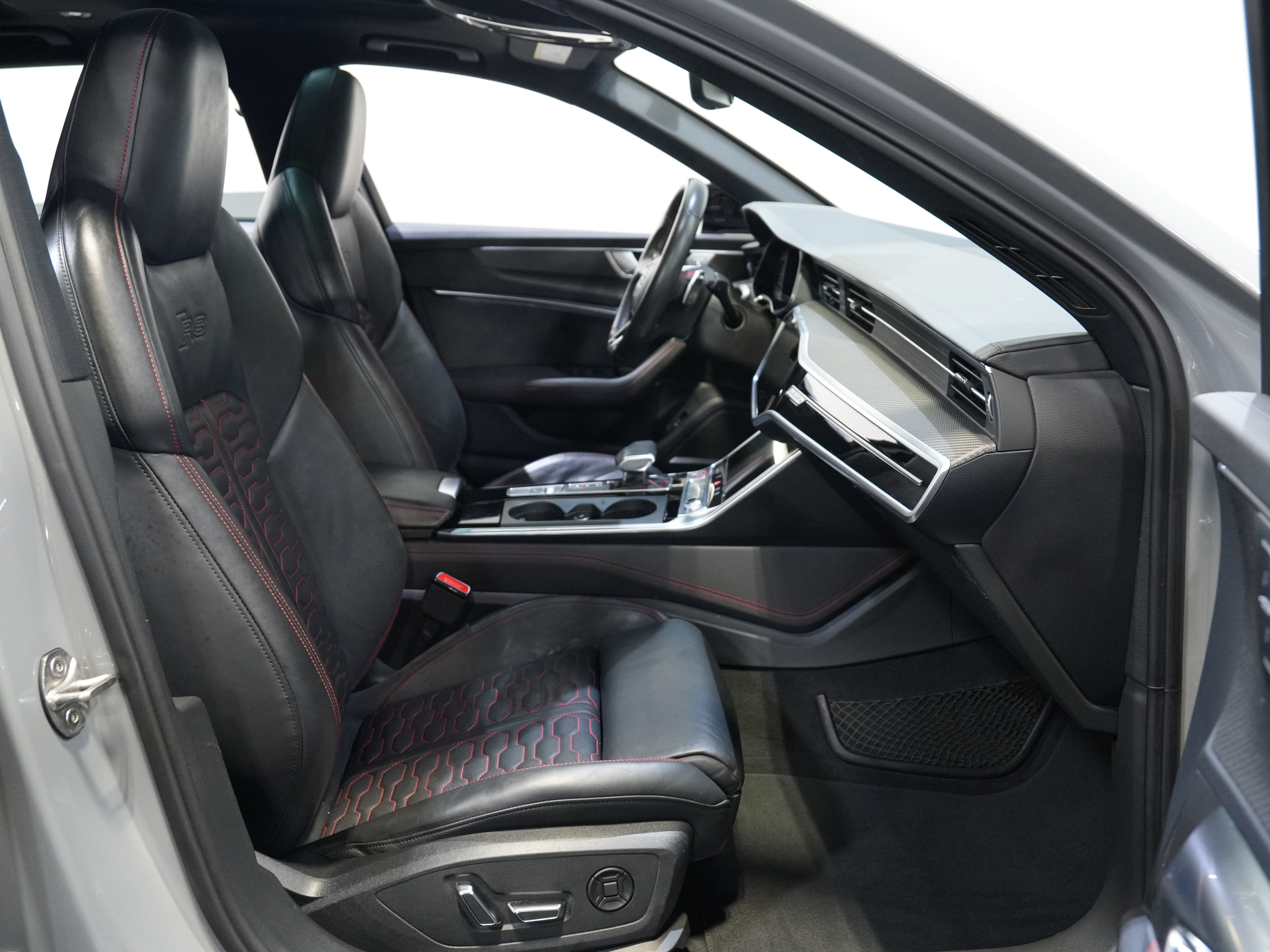 Used 2022 Audi RS 6 AWD/4WD image 34
