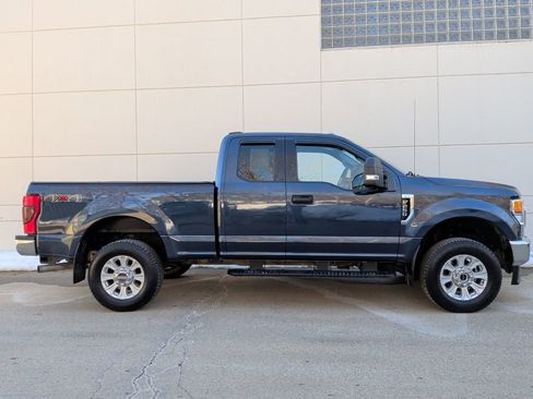 Used 2020 Ford F250 XLT w/ Snow Plow Prep Package image 5