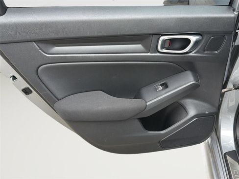 Used 2023 Honda Civic Sport image 19