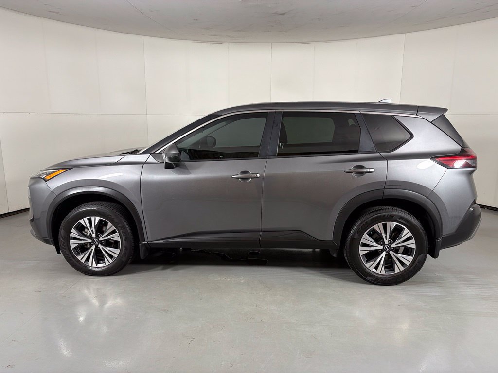 Used 2022 Nissan Rogue SV FWD image 5