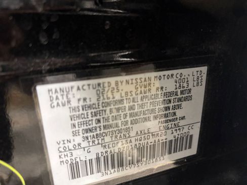 Used 2025 Nissan Sentra SV image 27