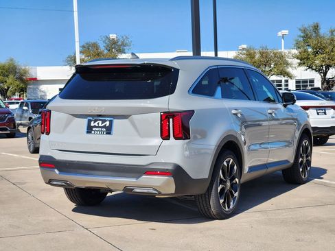 New 2026 Kia Sorento SX FWD image 4