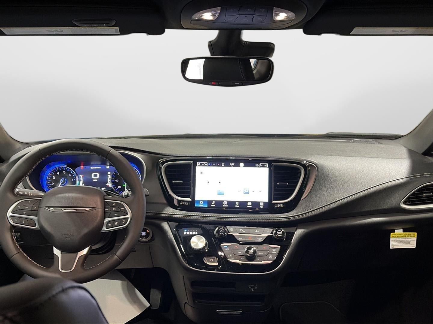 New 2027 Chrysler Pacifica Select FWD image 33