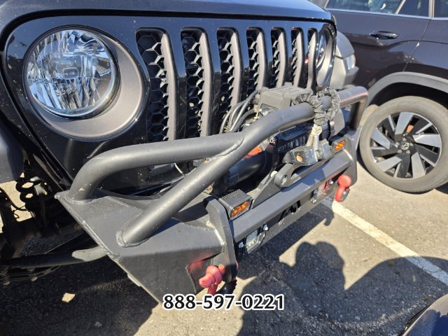 Used 2023 Jeep Gladiator Rubicon w/ Trailer Tow Package AWD/4WD image 8