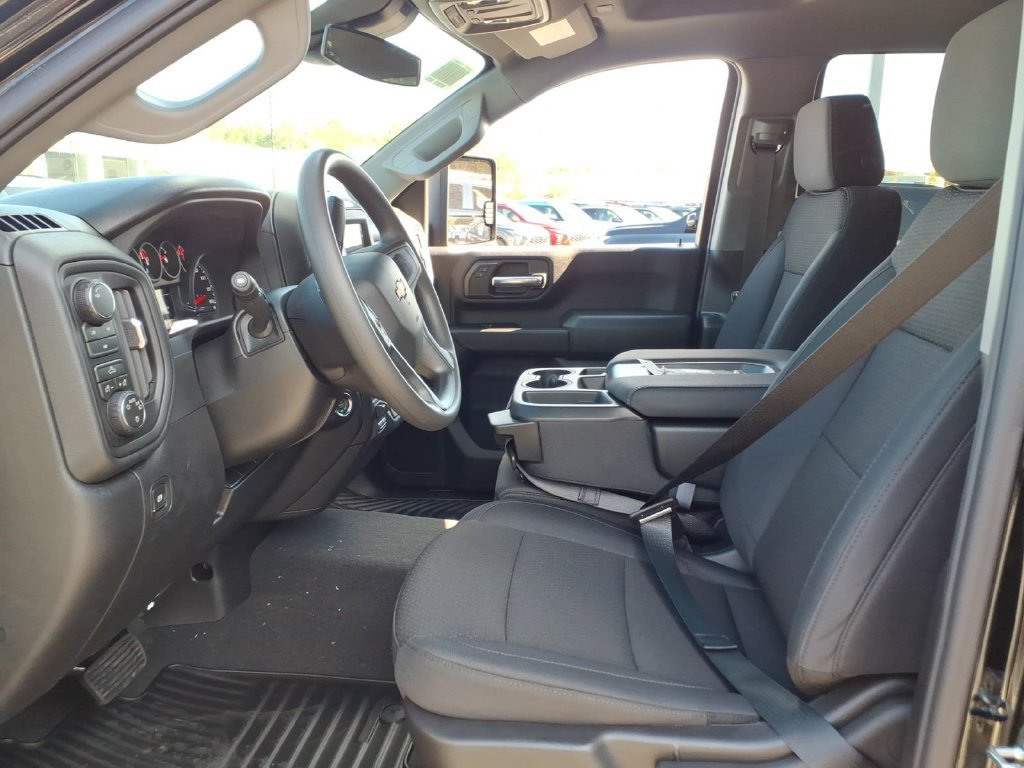 New 2026 Chevrolet Silverado 2500 Custom w/ Z71 Off-Road Package AWD/4WD image 13