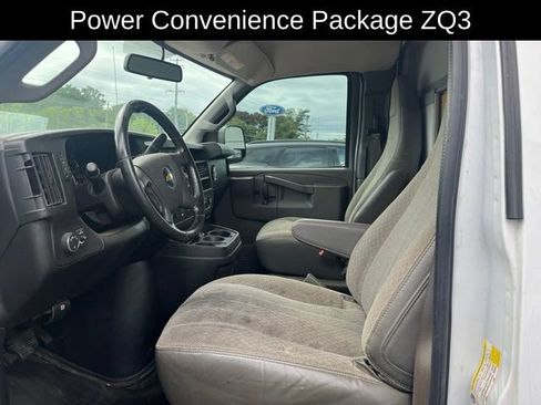 Used 2021 Chevrolet Express 3500 w/ Power Convenience Package RWD image 3