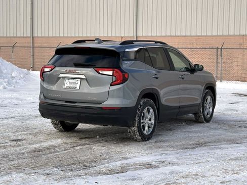 Certified 2023 GMC Terrain SLE w/ Driver Convenience Package image 5