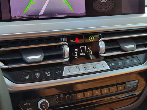 Used 2023 BMW X3 sDrive30i w/ Premium Package image 26