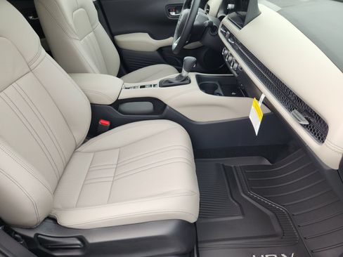 New 2027 Honda HR-V EX-L image 17