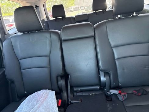 Used 2022 Honda Pilot EX-L image 5