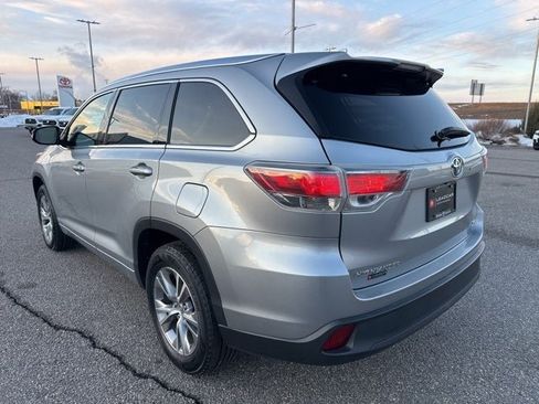 Used 2015 Toyota Highlander XLE image 9