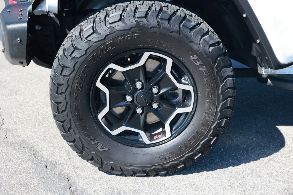 Used 2021 Jeep Gladiator Rubicon AWD/4WD image 18