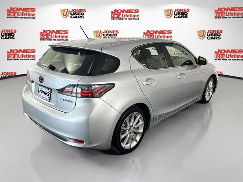 Used 2013 Lexus CT 200h w/ Leather Pkg FWD image 15
