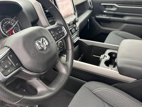New 2026 RAM 1500 4x4 Crew Cab image 9