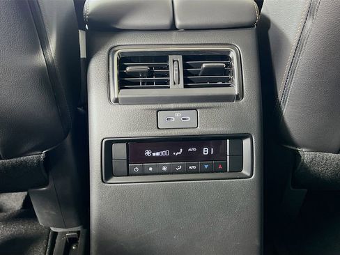 Certified 2025 MAZDA CX-90 Plug-In Hybrid w/Premium Sport image 31