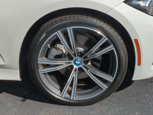 Certified 2024 BMW 330e w/ Convenience Package image 13