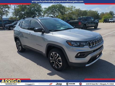 Used 2024 Jeep Compass Limited AWD/4WD image 1