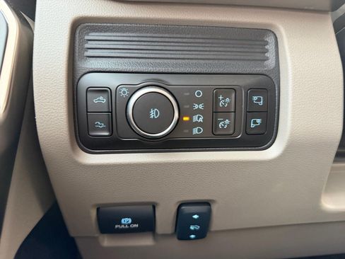 Certified 2026 Ford F250 Platinum w/ Platinum Plus Package AWD/4WD image 23